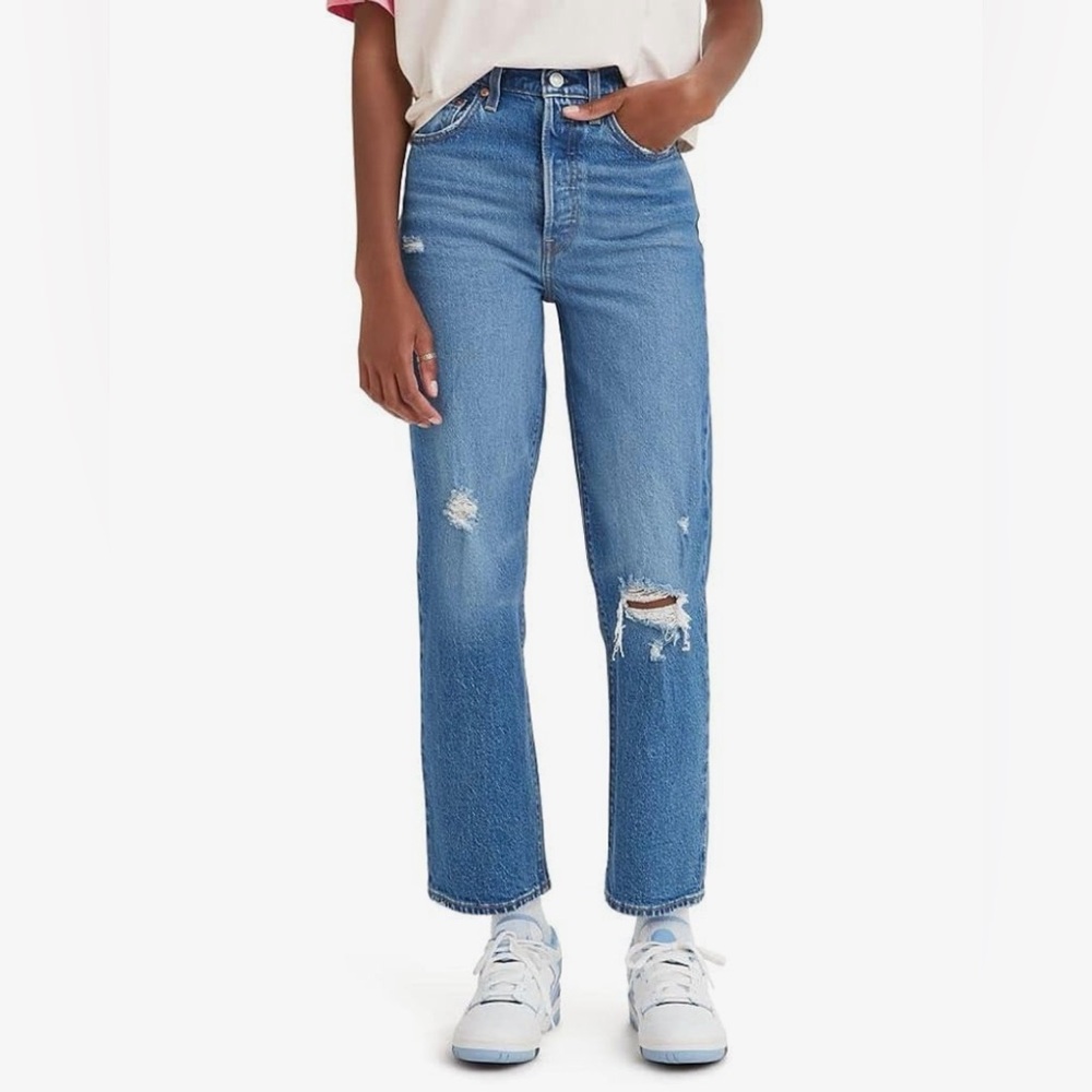 Levi’s Straight Ankle Ribcage Jeans - Size 27